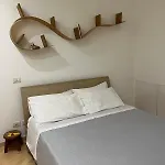 Napolina House - Chiaia Apartment Neapel
