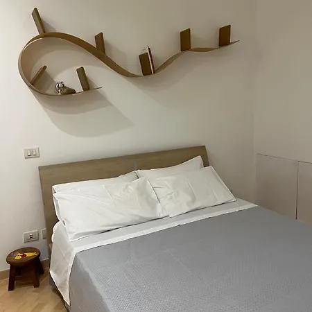 Napolina House - Chiaia Apartment Naples